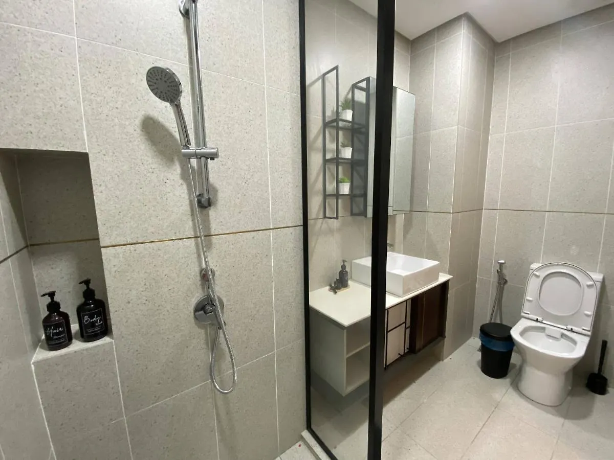 Mid Valley 3Km Away 360 Sq Ft Millerz Sq Studio Kuala Lumpur 0*,  Malaysia